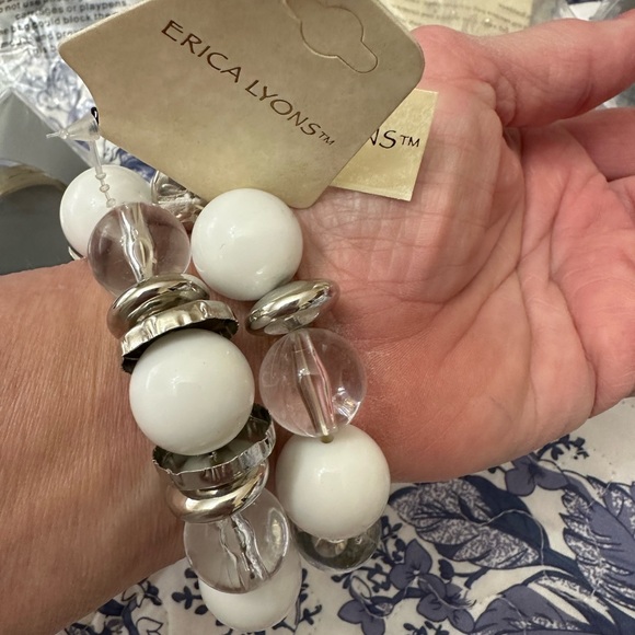 5 Bracelets - Picture 2 of 4